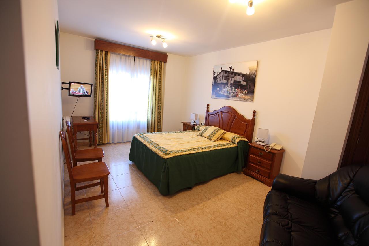 Hostal San Blas ลาอัลแบร์กา ภายนอก รูปภาพ