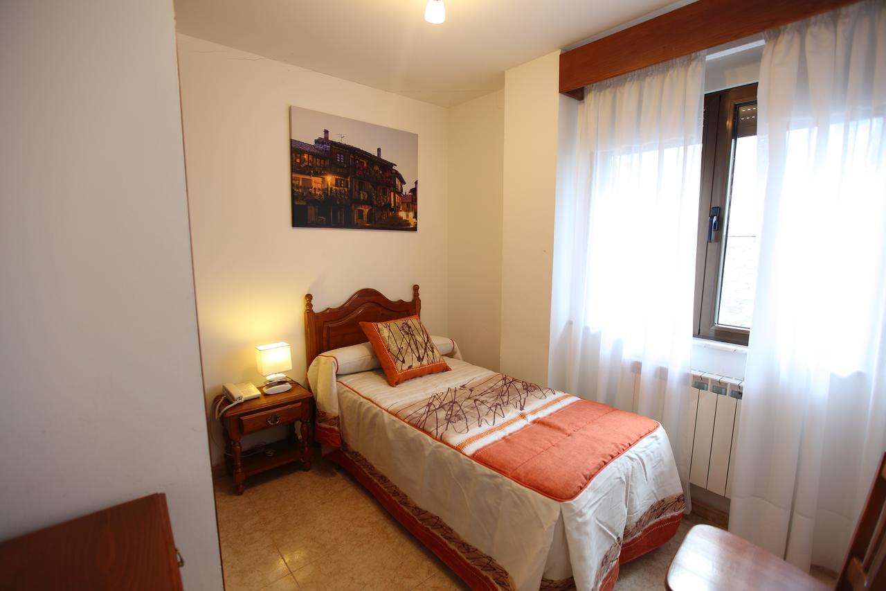 Hostal San Blas ลาอัลแบร์กา ภายนอก รูปภาพ